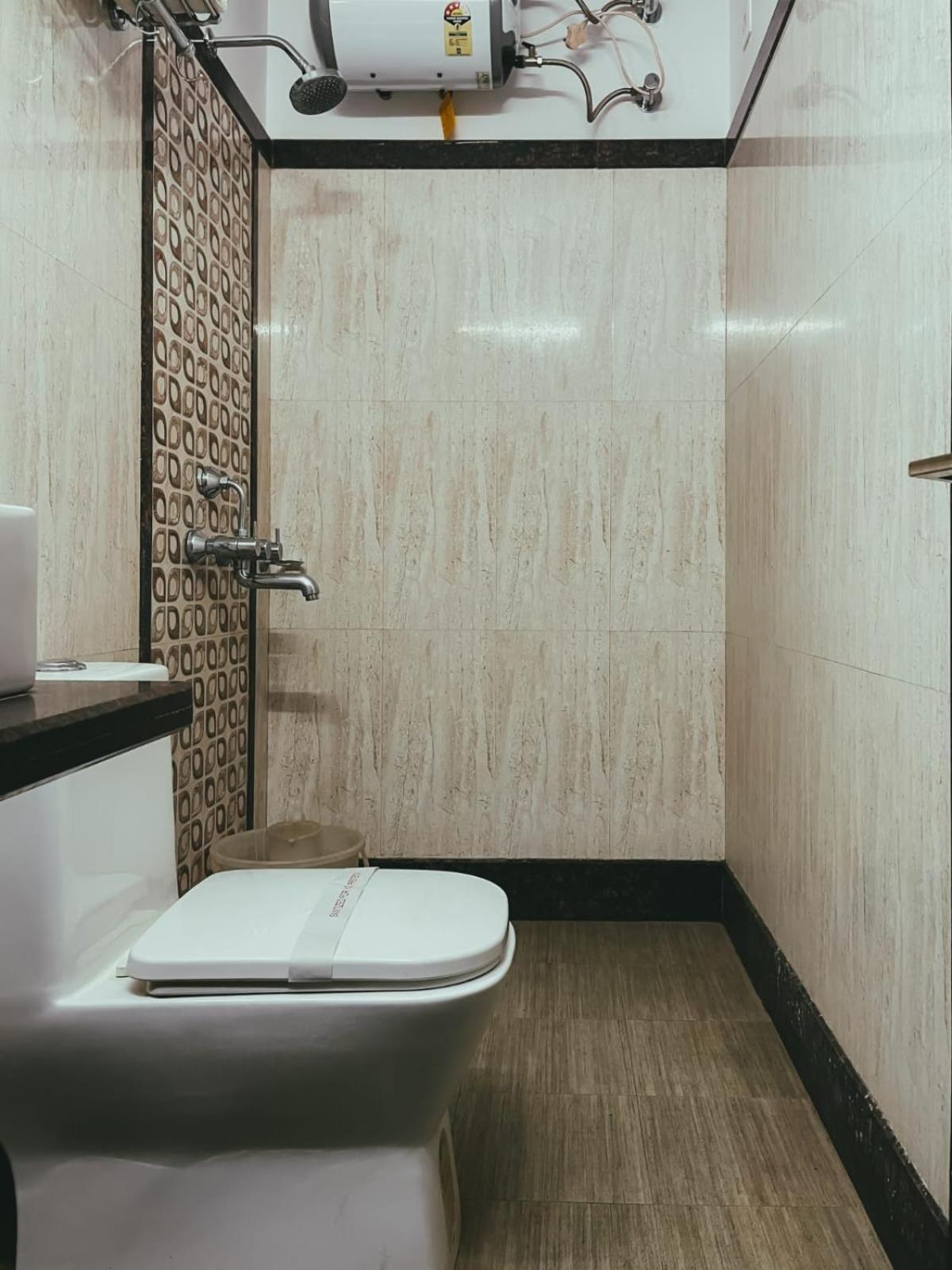 Hotel S L E Residency Varanasi Exterior photo