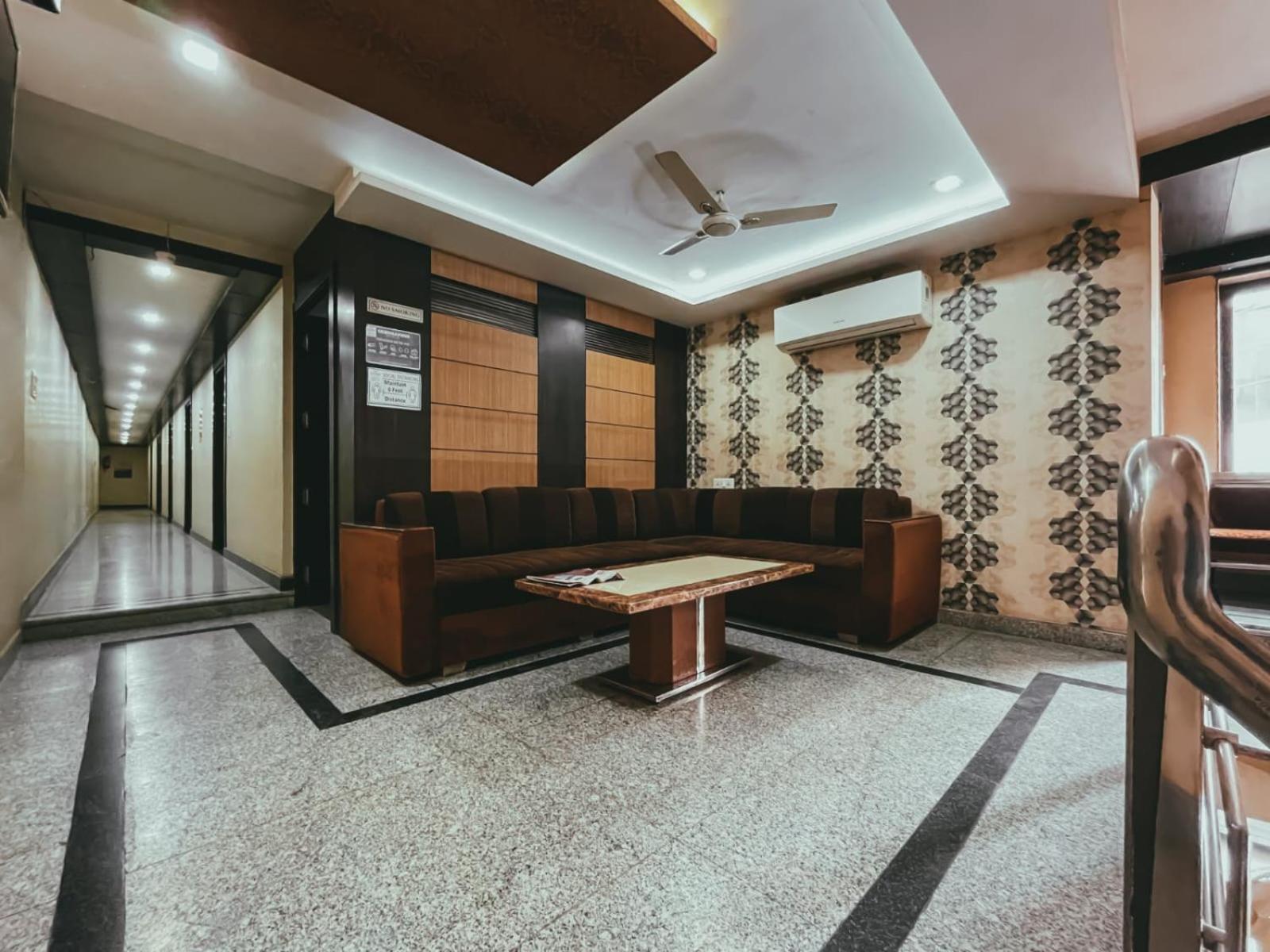 Hotel S L E Residency Varanasi Exterior photo