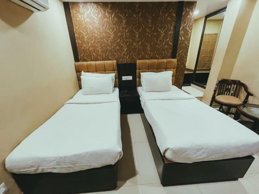 Hotel S L E Residency Varanasi Exterior photo